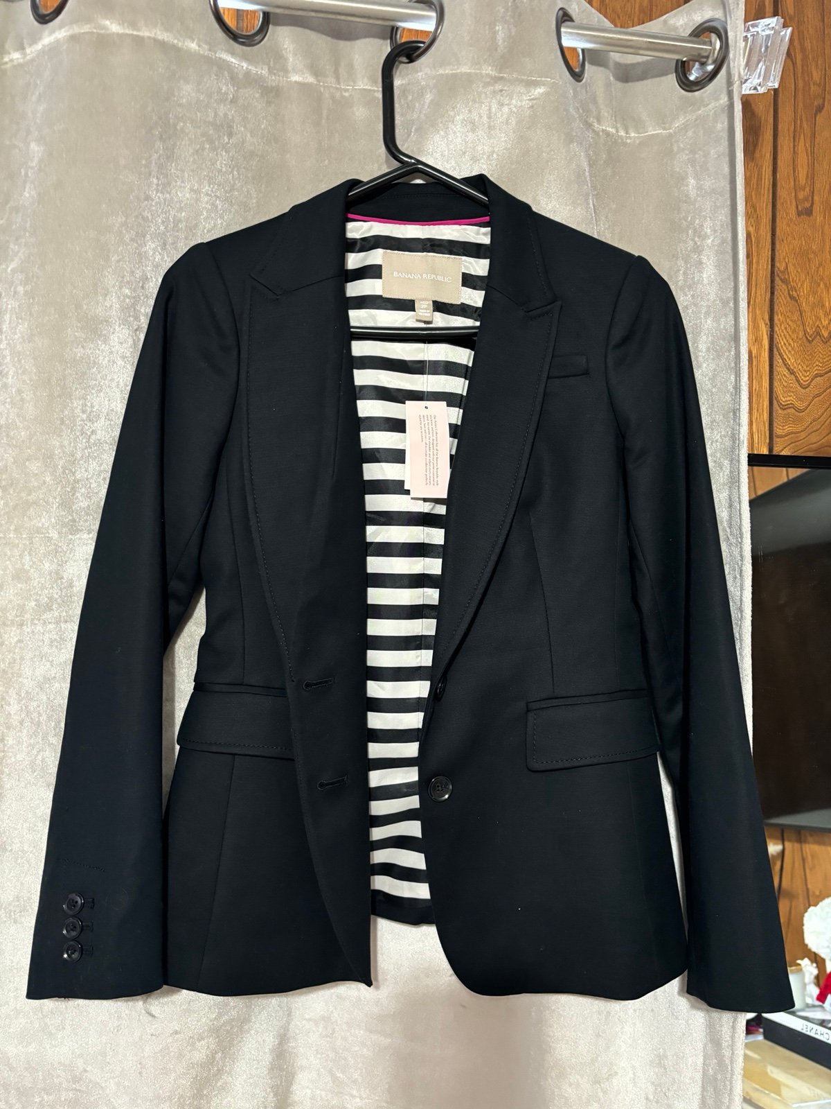 Banana Republic womens blazer with striped interior