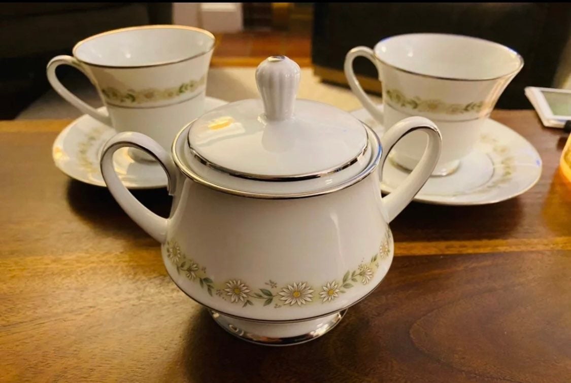 Great Condition! Noritake 6908 Trilby Pieces.