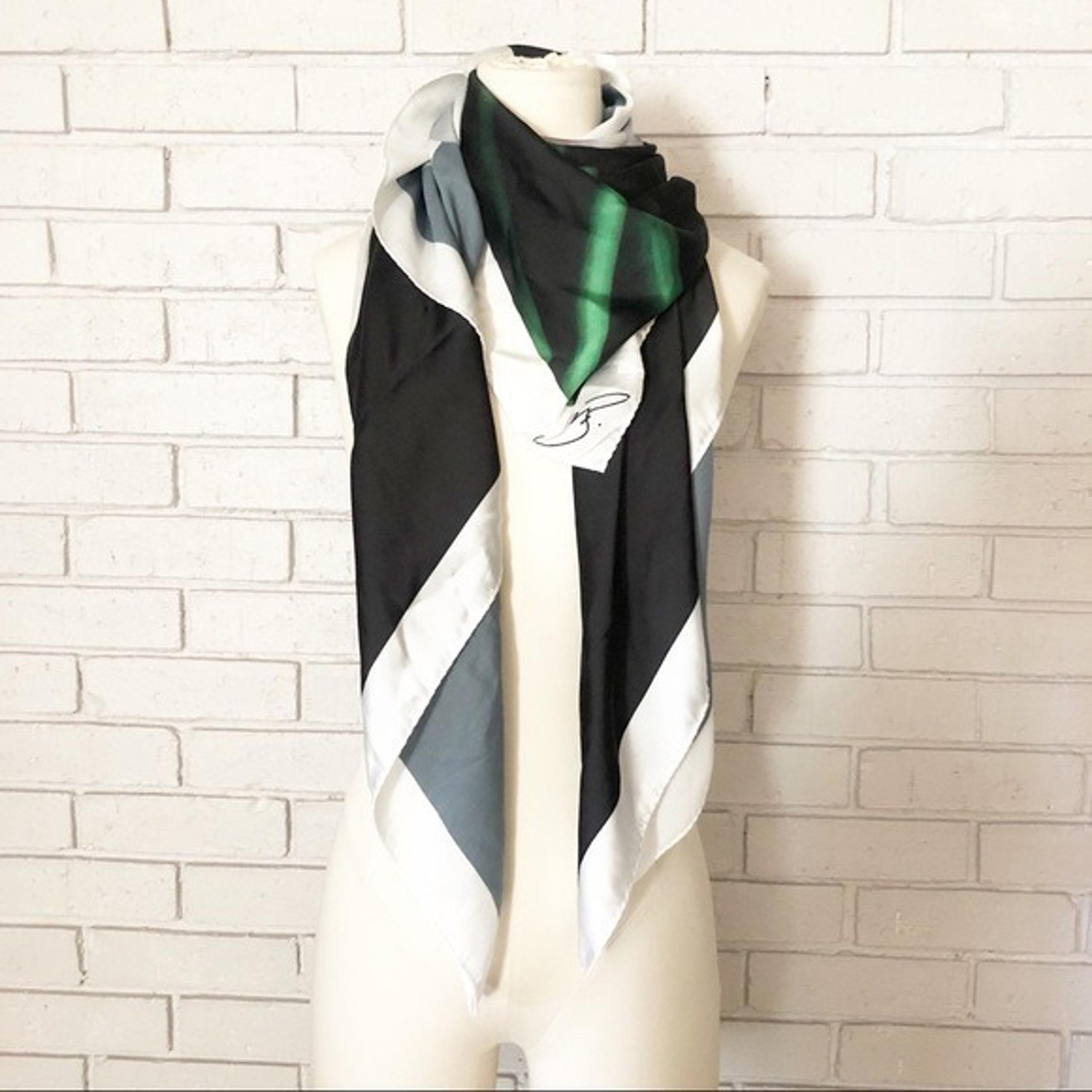 Victoria Beckham Target Women's Calla Lily Black Scarf