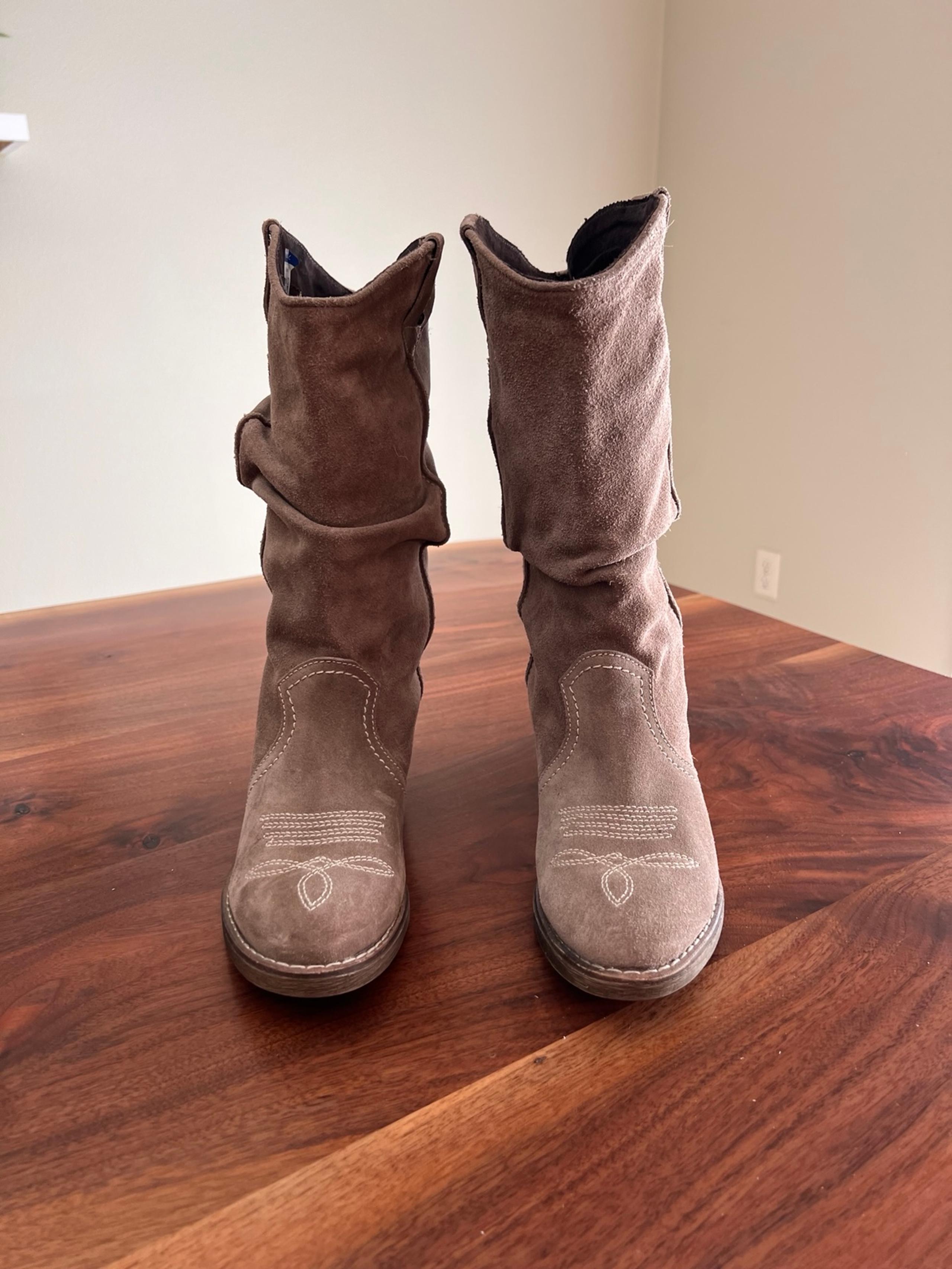 Sundance women’s Tall Etta (mid-calf) tan suede leather size 40 boho summer y2k