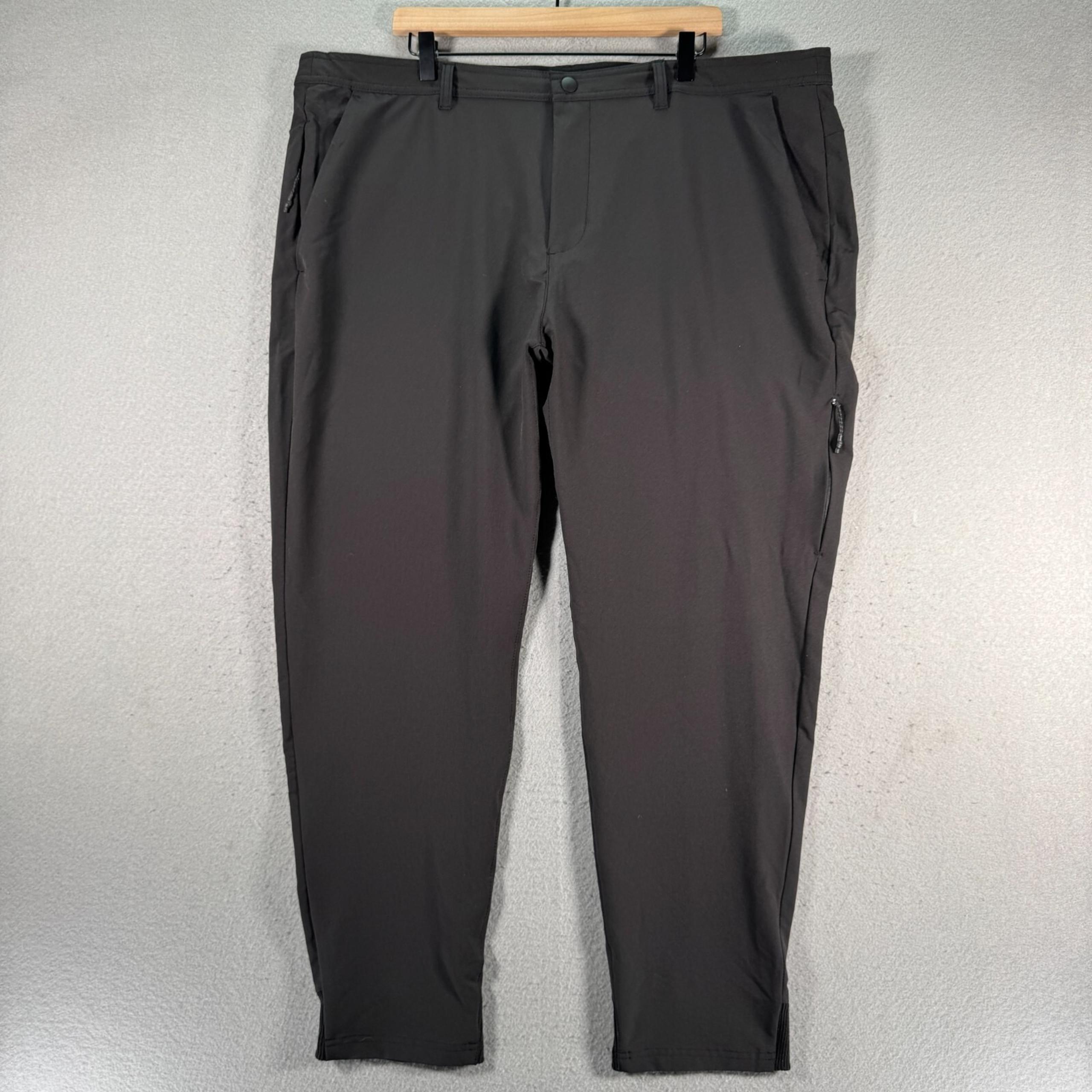 Russell Athletic Woven Tech Pants Mens 2XL 44-46 Black Tapered Active Athleisure