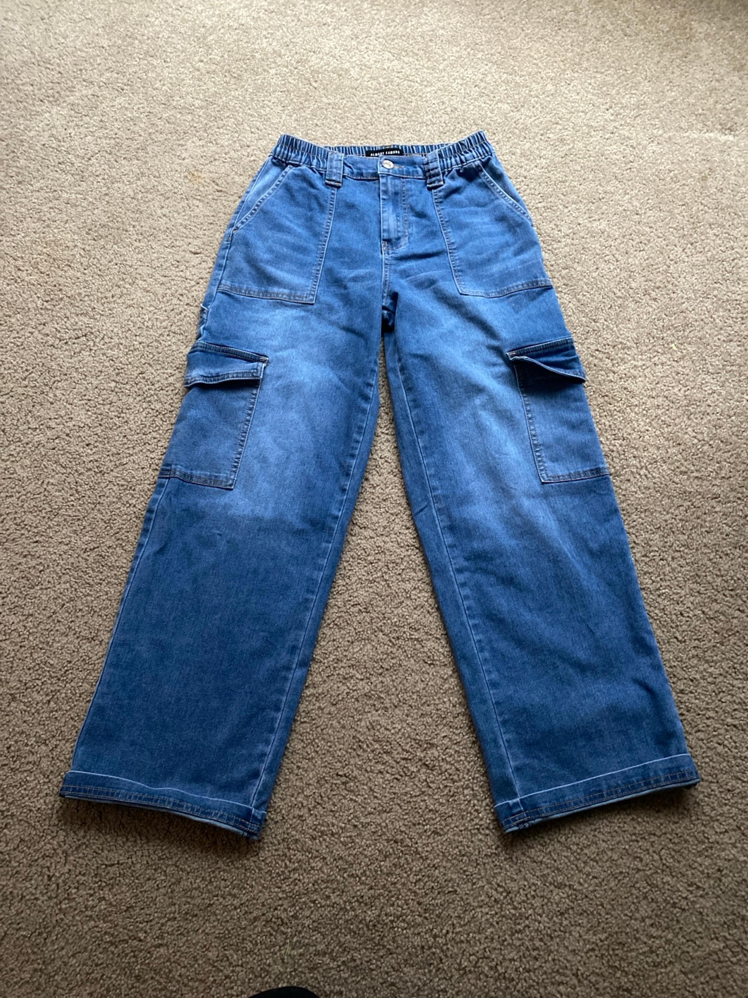 Women’s Baggy Cargo Jeans