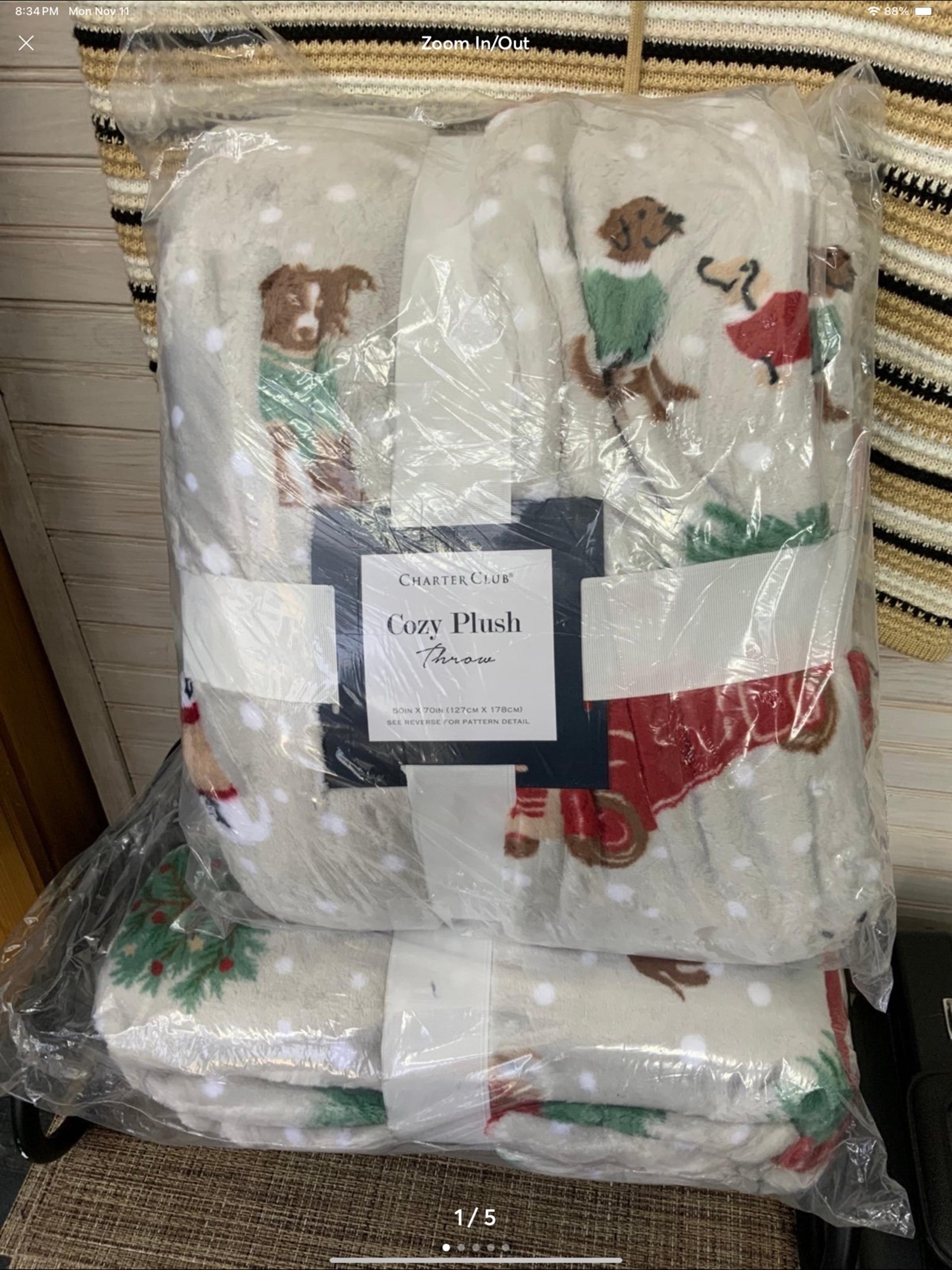 NWT Charter Club Christmas Dogs & Red Truck in the Snow Fleece Throw Blanket