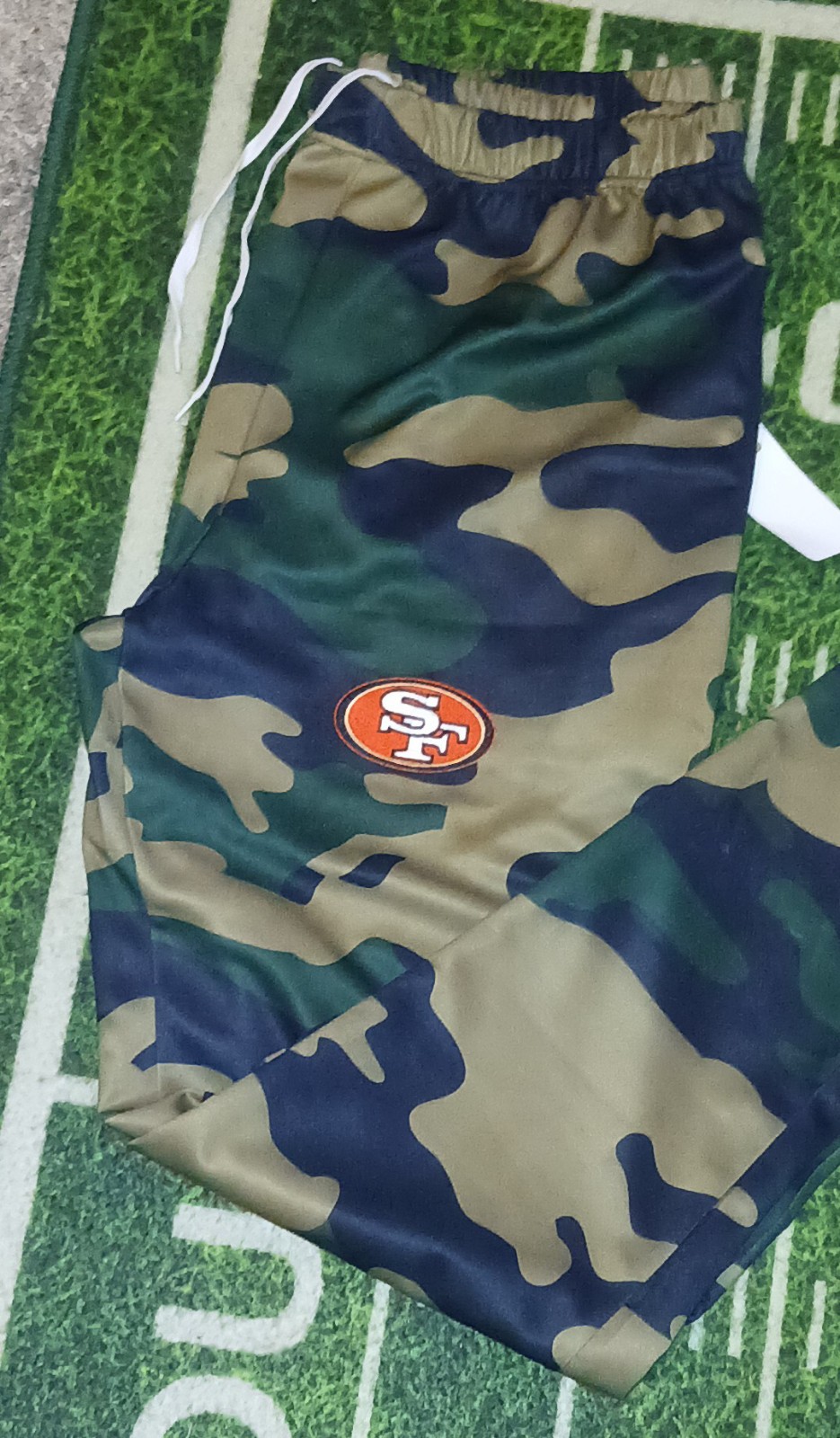San Fransisco 49ers Men's Athletic Green Camo Joggers Sweatpants NWT