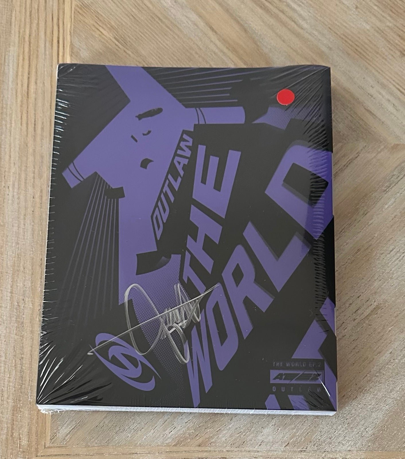 SEALED ATEEZ JONGHO SIGNED OUTLAW ALBUM - D Ver