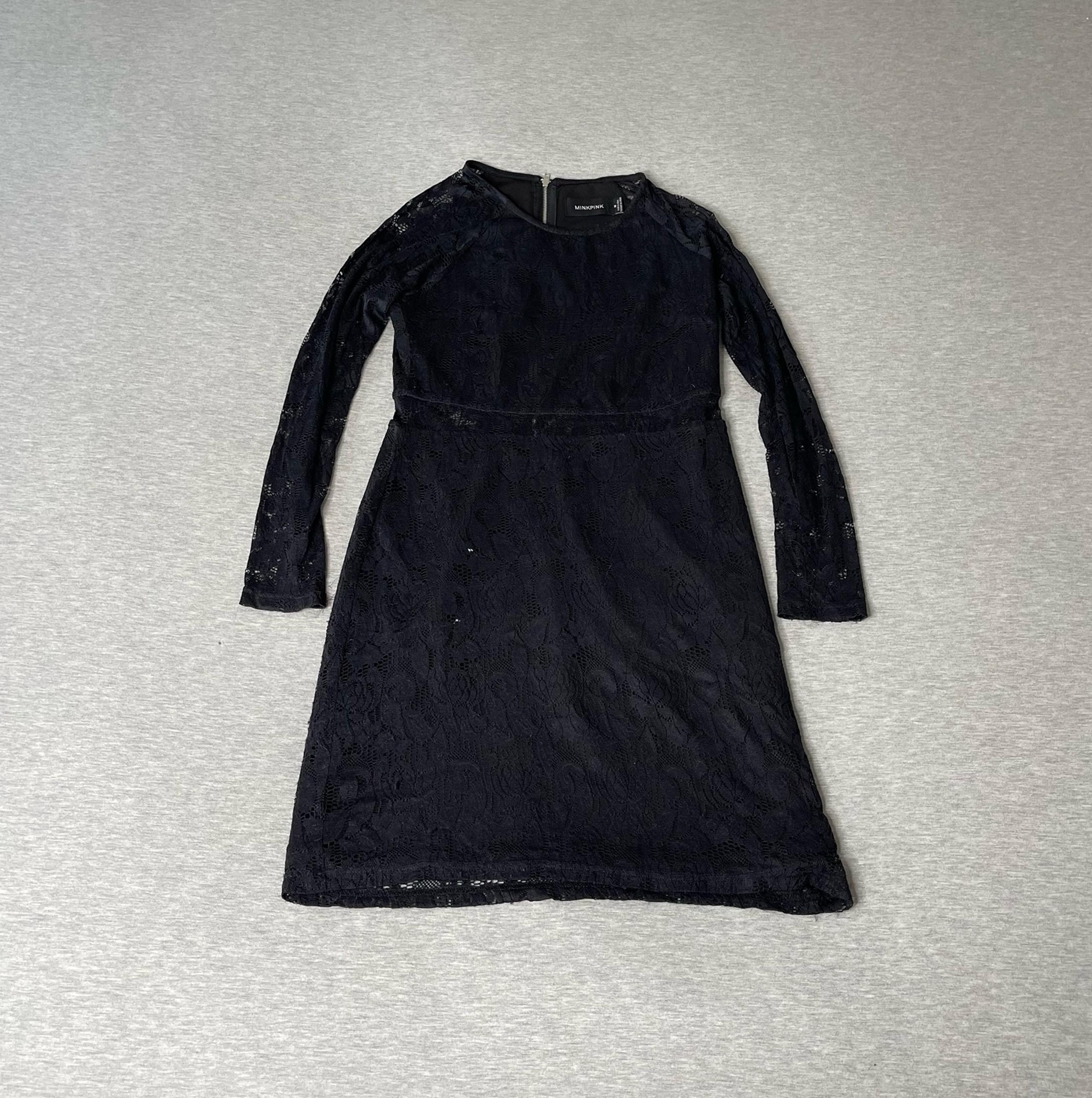 MINKPINK Women’s Midnight Floral Lace Black Short Dress