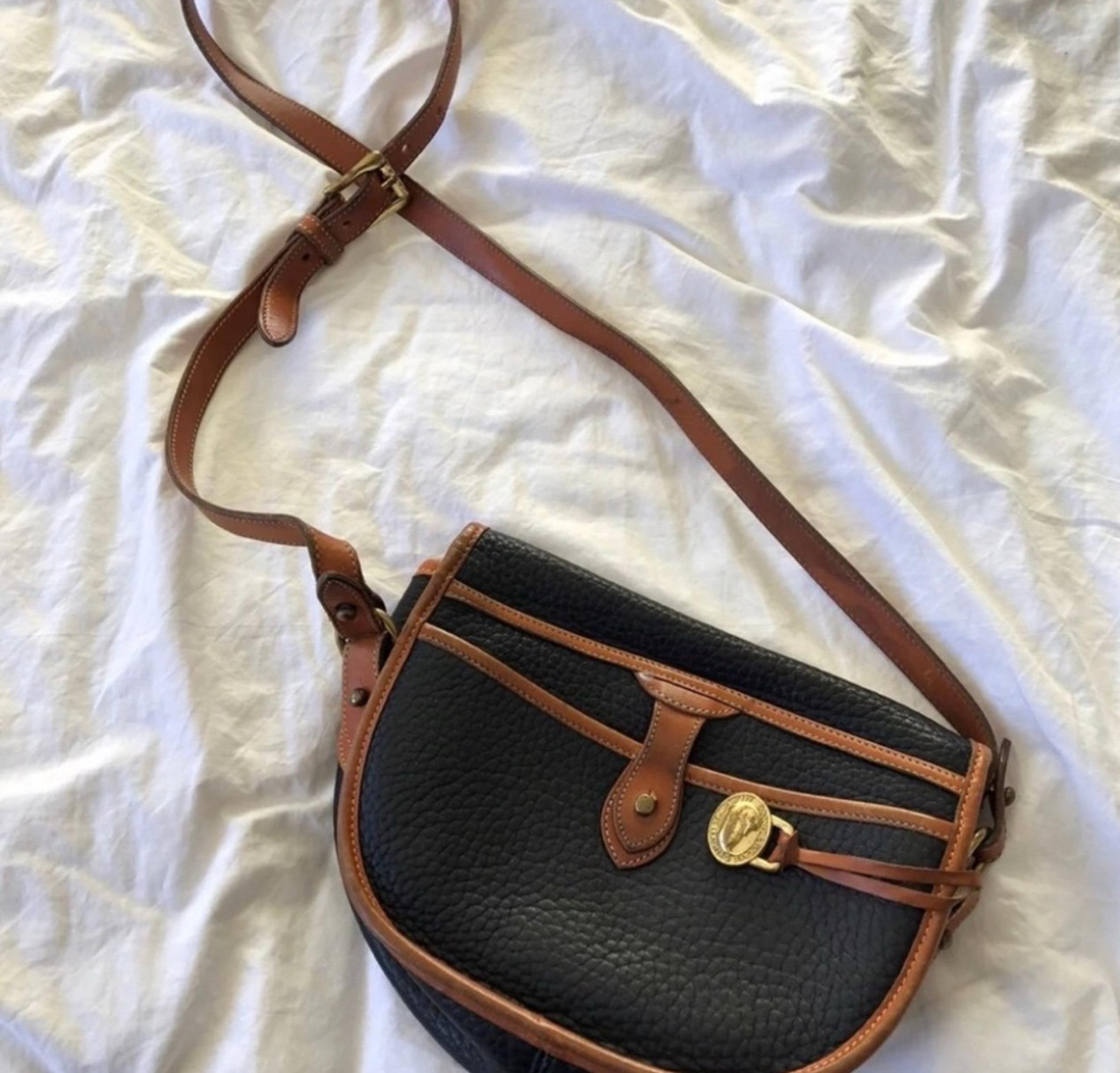 Dooney & Bourke vintage crossbody bag