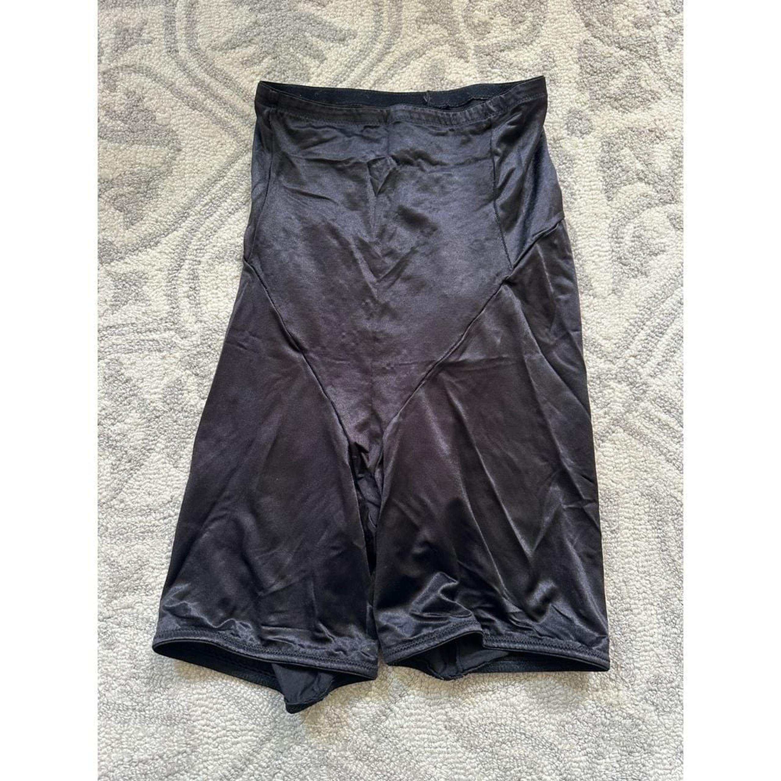 NAOMI & NICOLE LADIES BLACK HIGH WAISTED SHAPING SHORTS (XL). EUC WORN ONCE