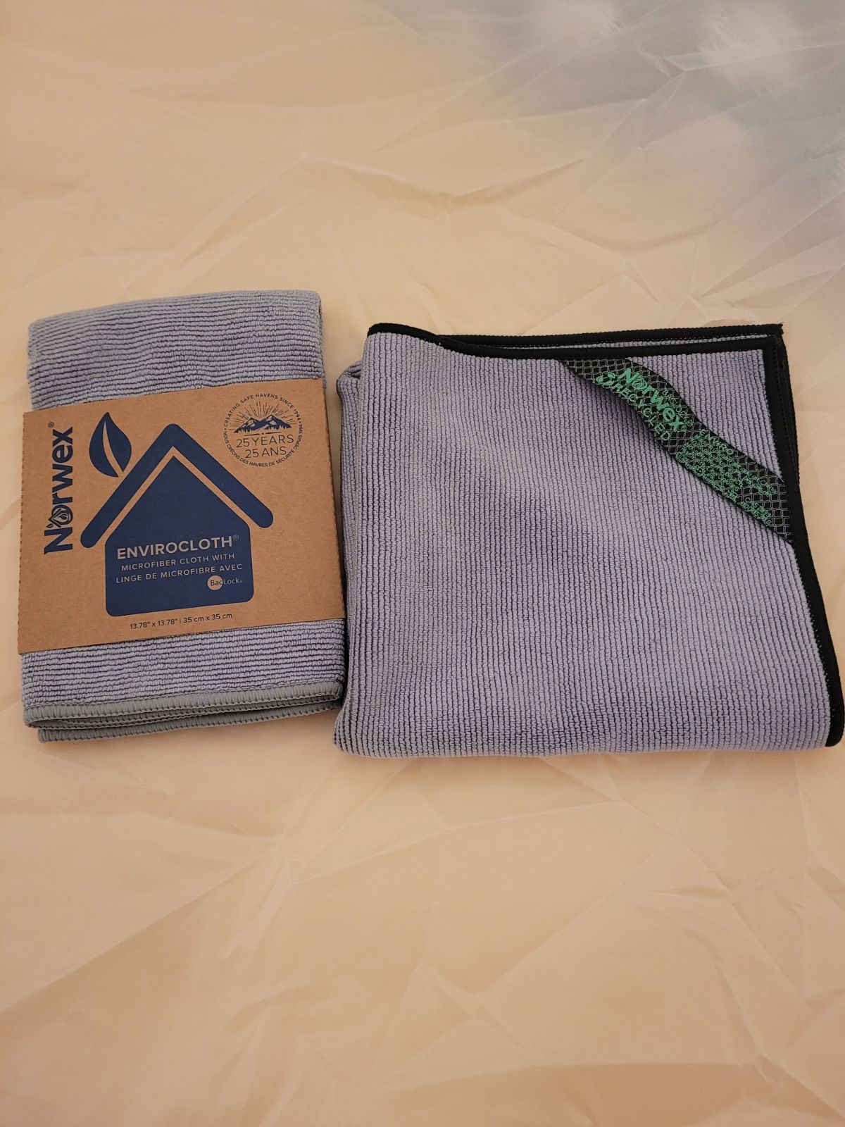 2 norwex envirocloths