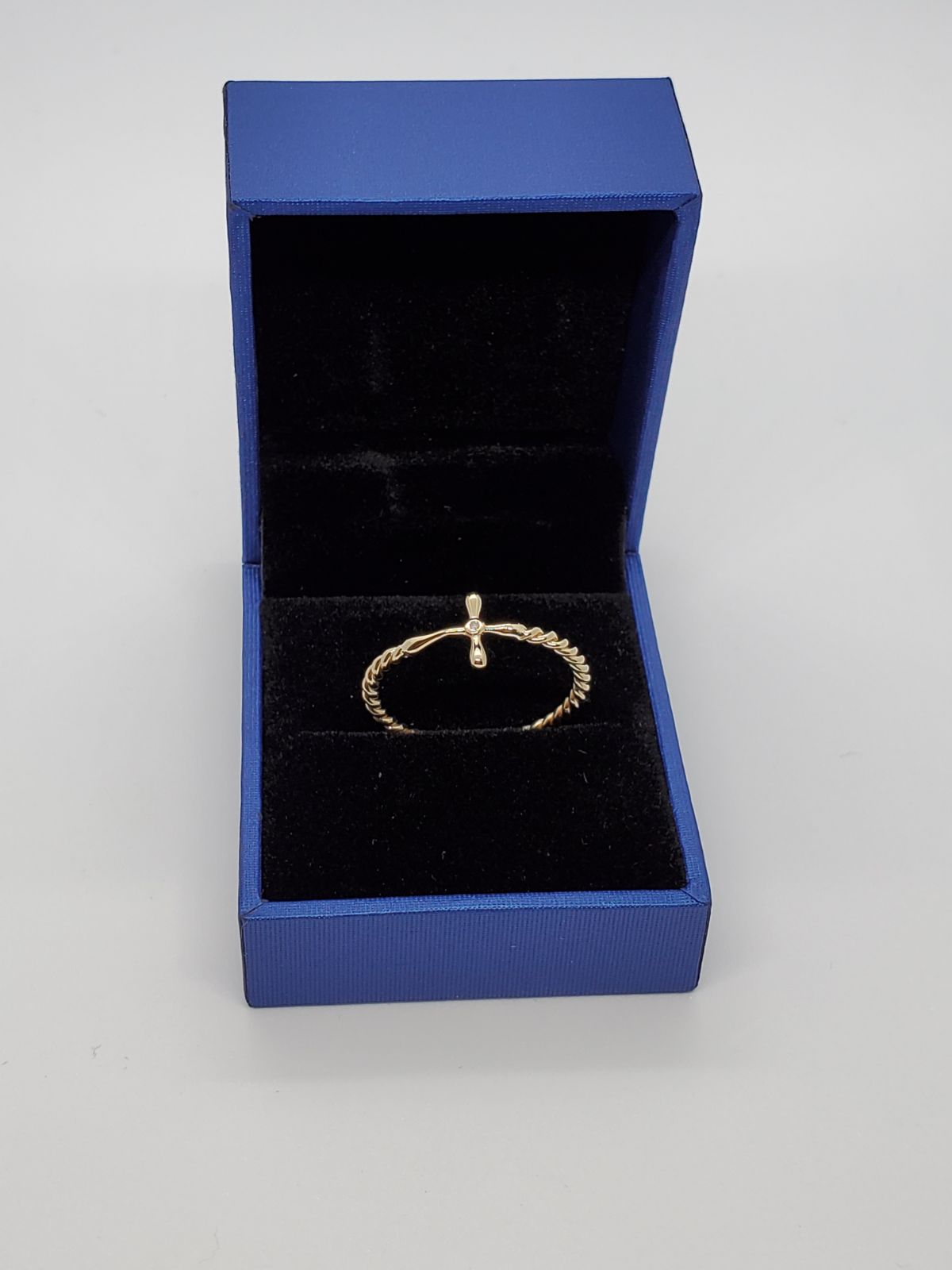 14k gold cross diamond ring