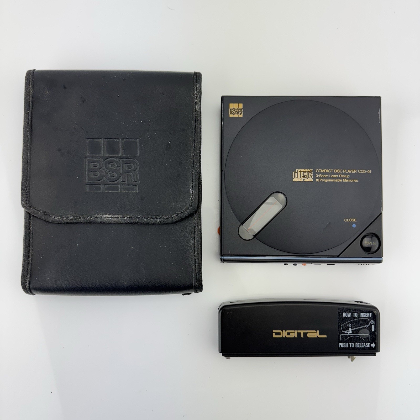 BSR Portable Compact Disc Player Model CCD-01 VTG FOR PARTS REPAIR NOT WORKING