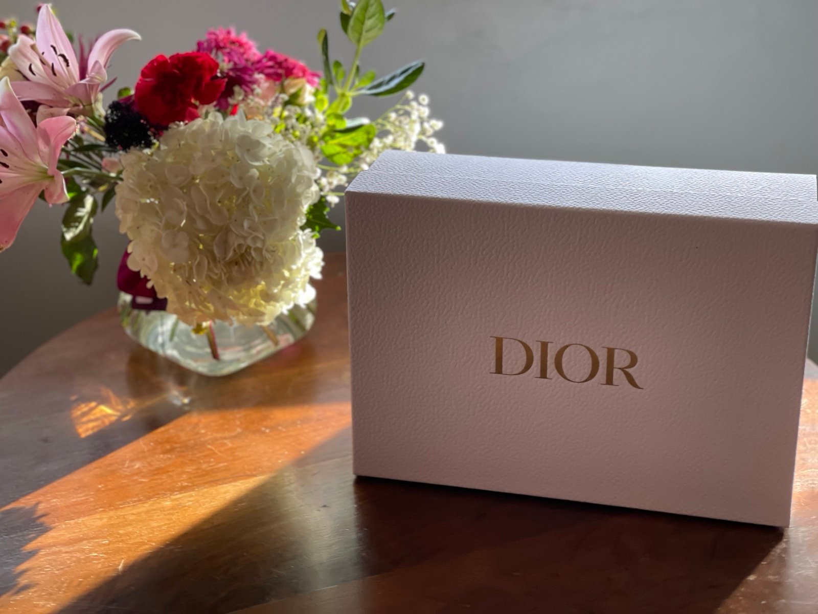 Dior gift box with ribbon, packing materials and cards