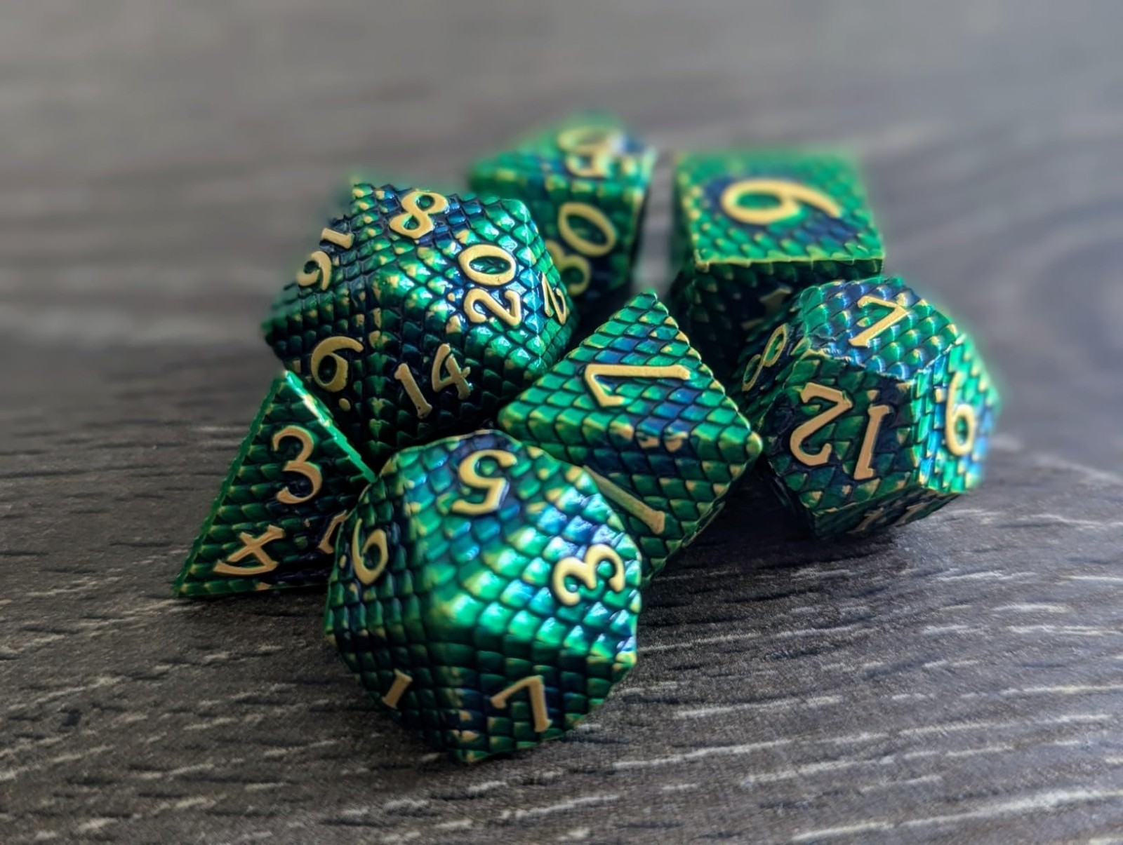 7 PCS Dragon Scale DND Metal Dice Set Dungeons Dragons Blue/Green, Golden Number