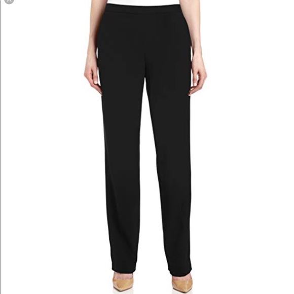 Briggs New York Women's Pantformance Featherweight Pull-on Utility Cargo Pant Briggs New York Women's Pantformance Featherweight Pull-on Utility Cargo Pant