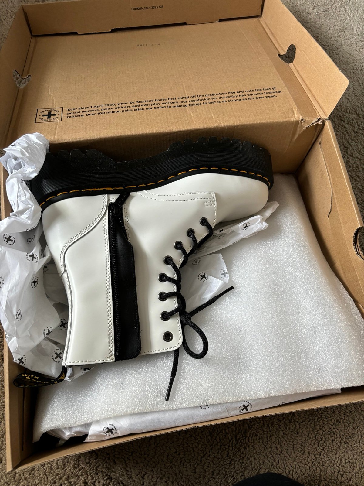 Jadon Dr Martens Women’s Size 9