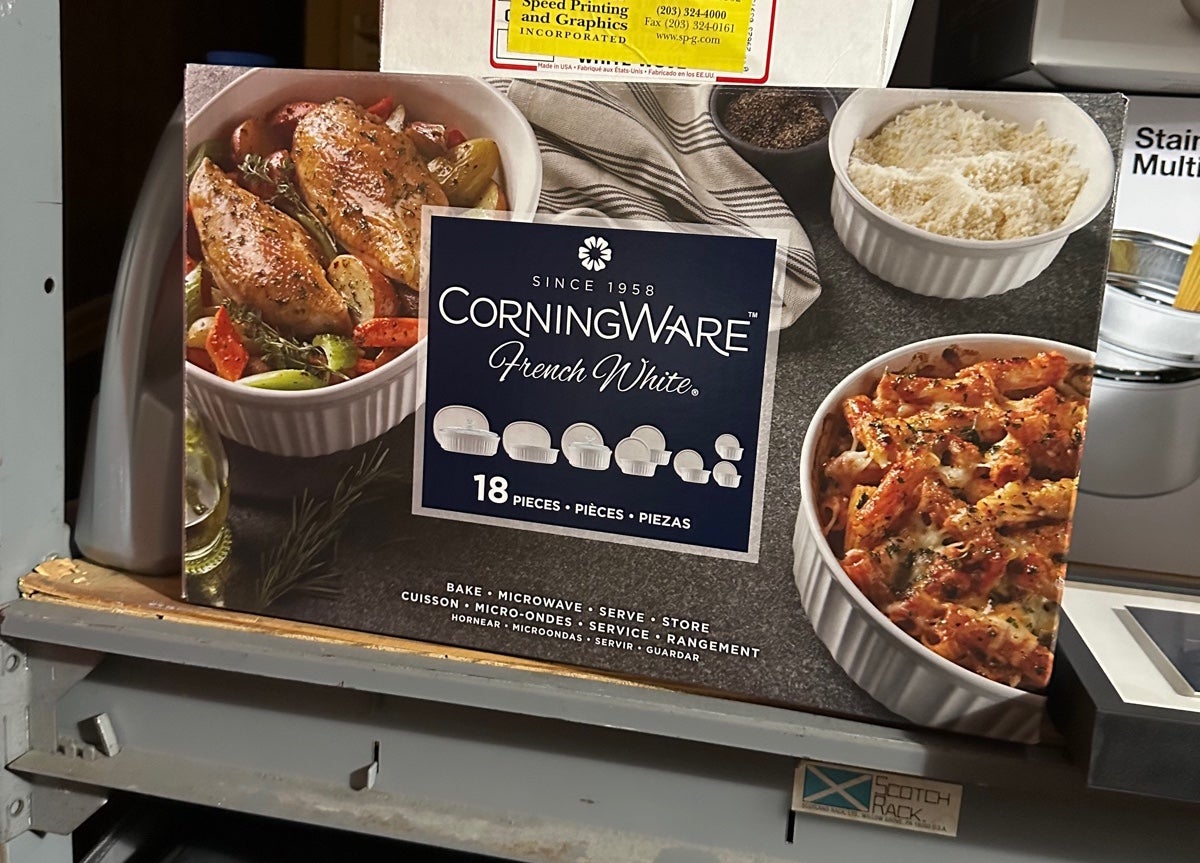 18 piece Corningware french white collection