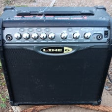 Guitar amp