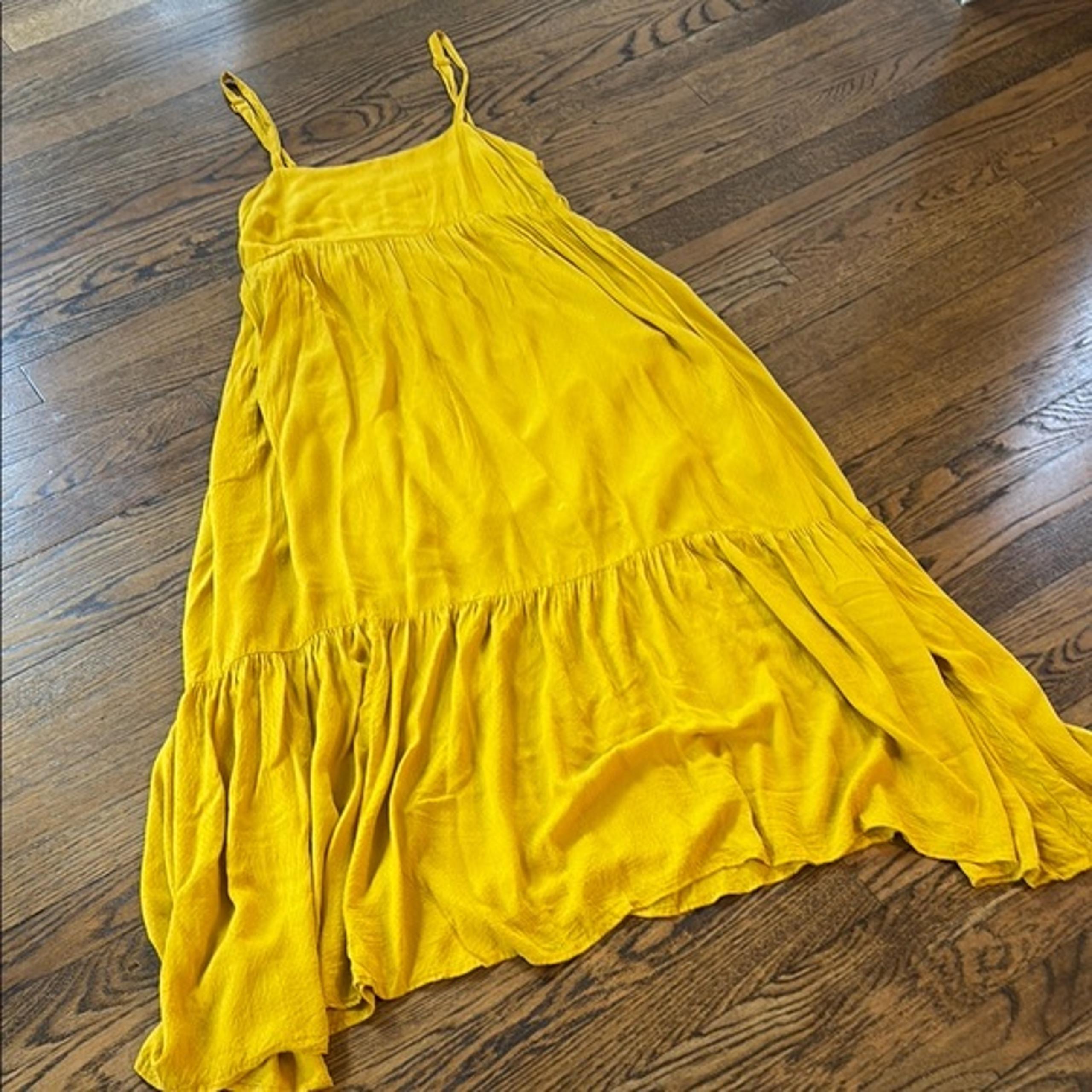Urban Outfitters gold Maxi Dress, m