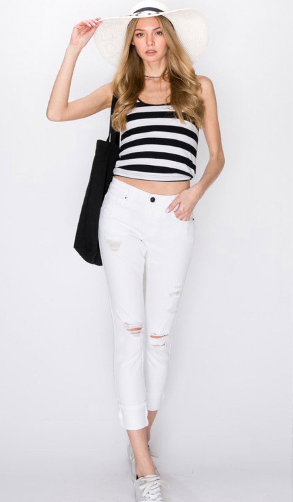 NWT SIZE 1 WHITE DISTRESSED JEANS FOR WO
