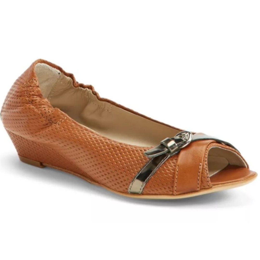 New AGL Attilio Giusti Leombruni Brandy perforated leather low wedge open toe 7