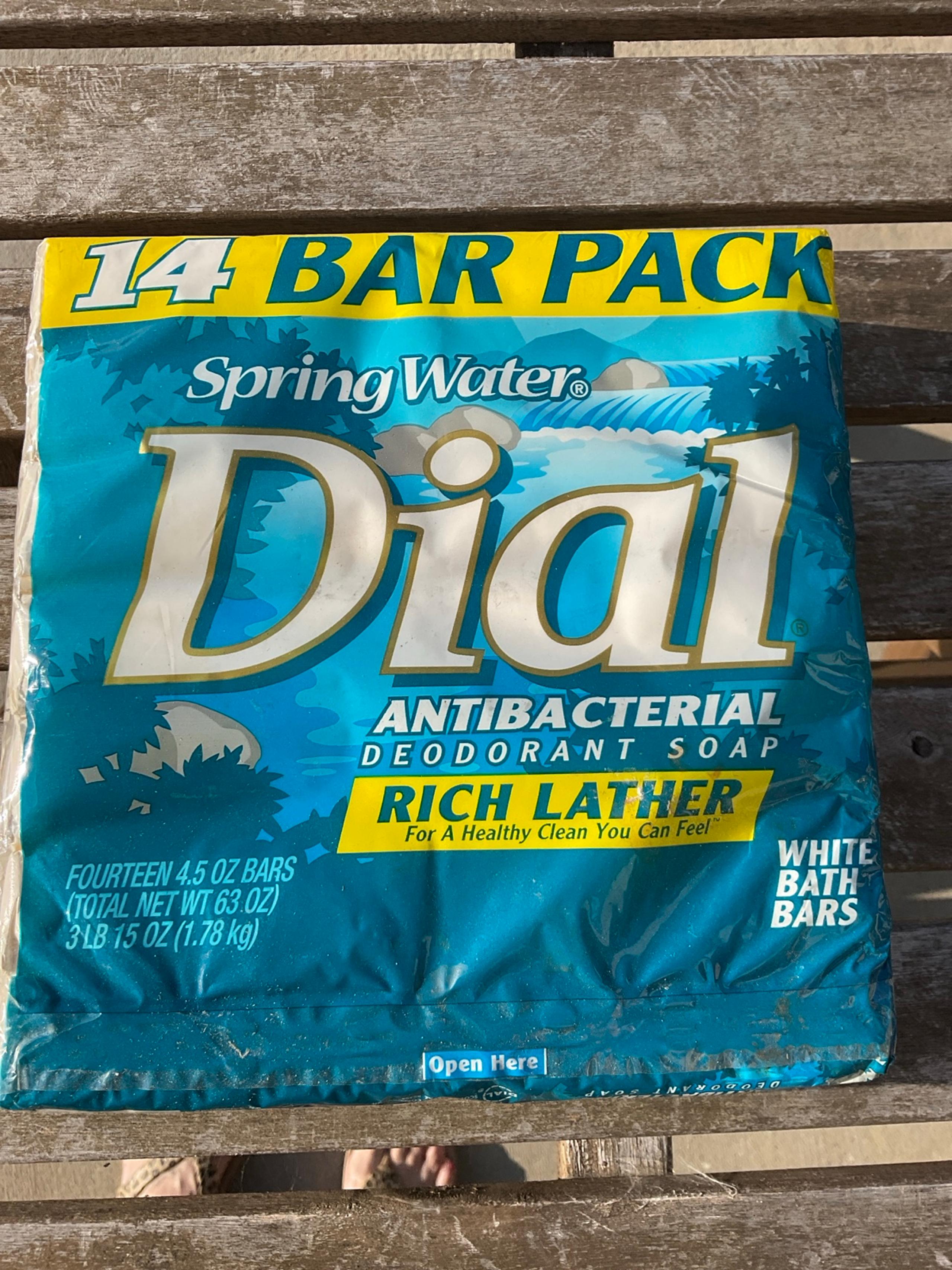 VTG DIAL SOAP SPRING WATER NOS SEALED 14 BARS RICH LATHER ANTI BACTERIAL SOAP