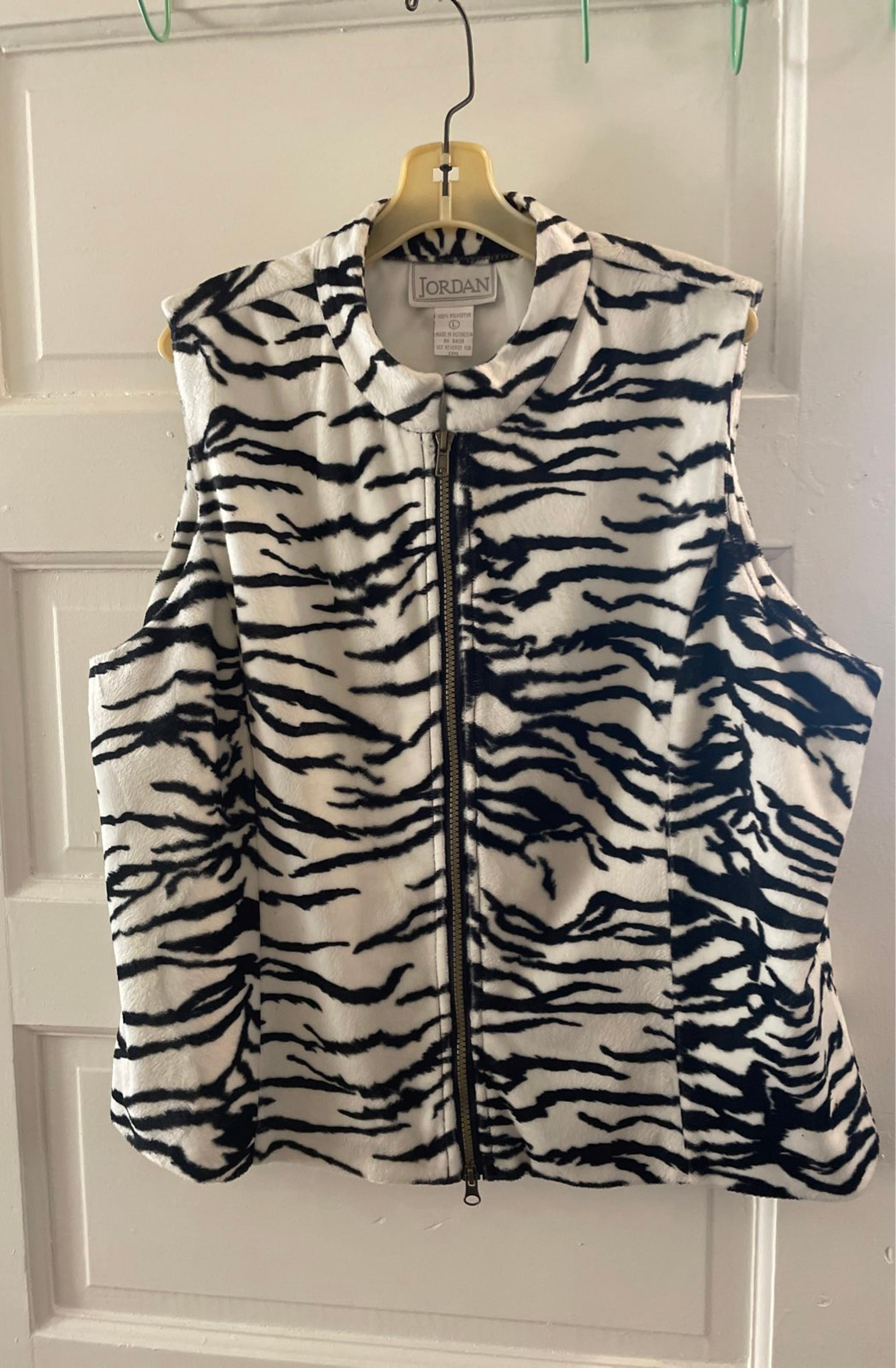 Fleece lined Vest sz l