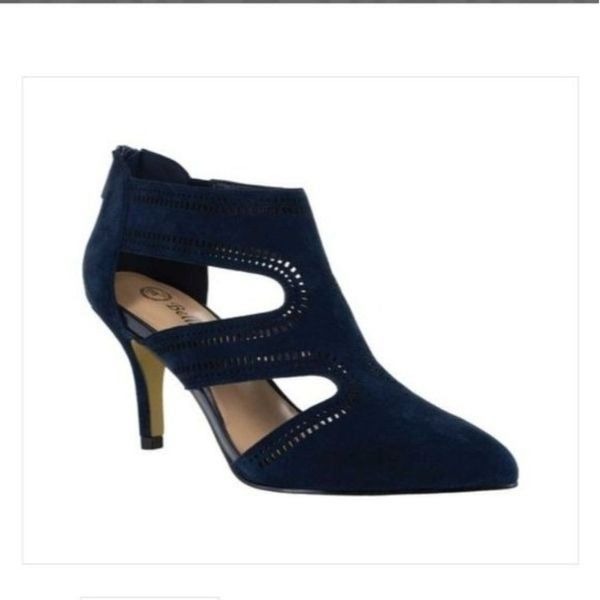 Bella Vita Navy Kidsuede Hope Perforated Cage Pointed Toe Pump Booties Size 7.5N
