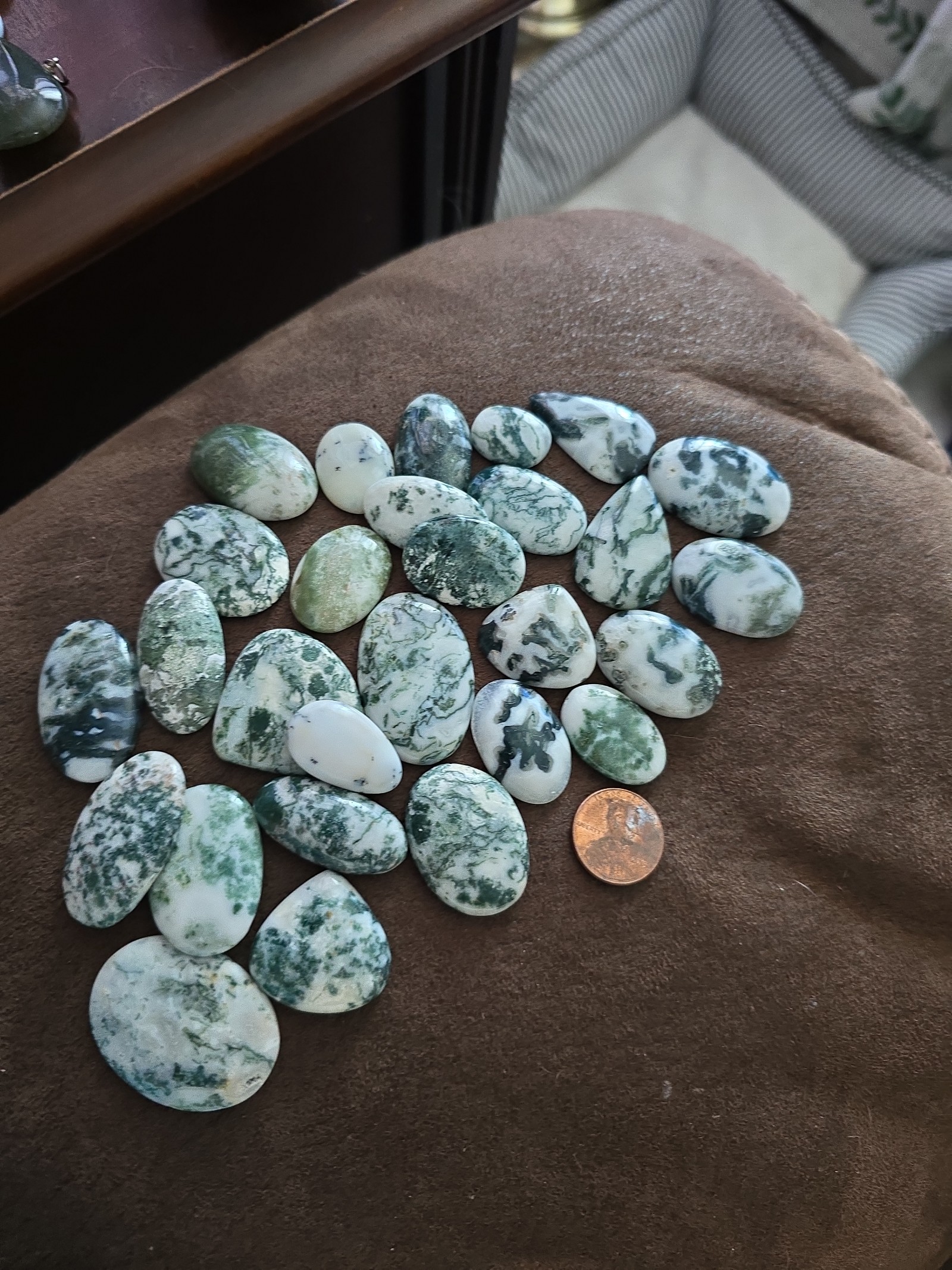 Moss agate cabachons