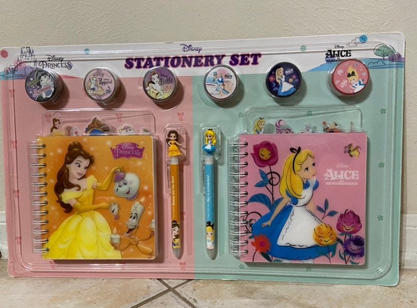 Disney Alice&Belle Stationery Set