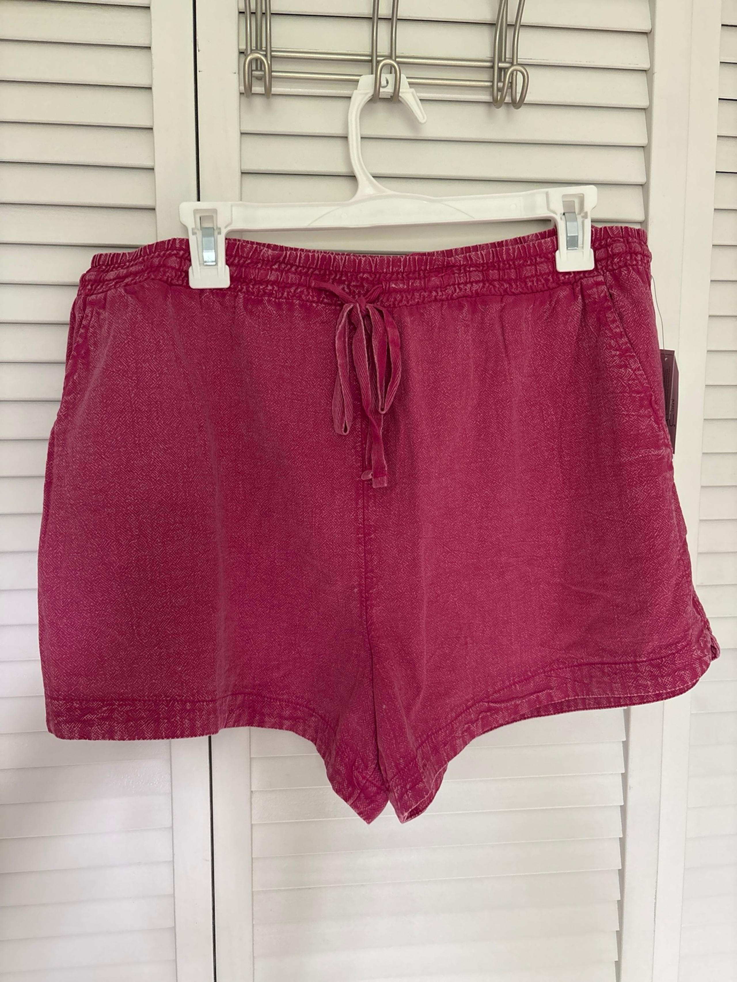 Time and Tru Pink Garment Dye Relaxed Fit Pull on Shorts