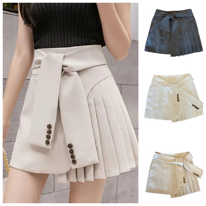 Adorable Pleated Skorts Skirt Shorts Size XS Beige