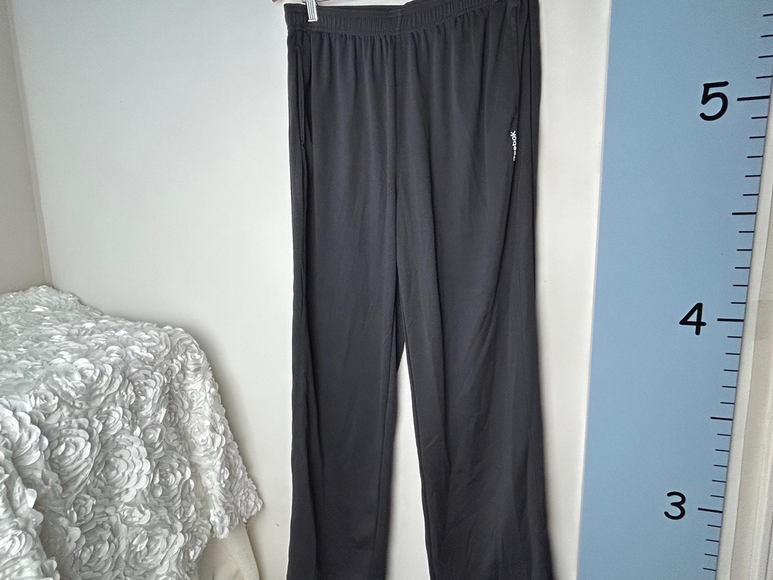 Reebok Black Athletic Gym Workout Pants Men's Large