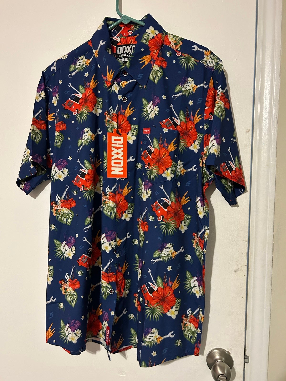 RARE SnapOn Dixxon Flannel Hawaiin Floral Large