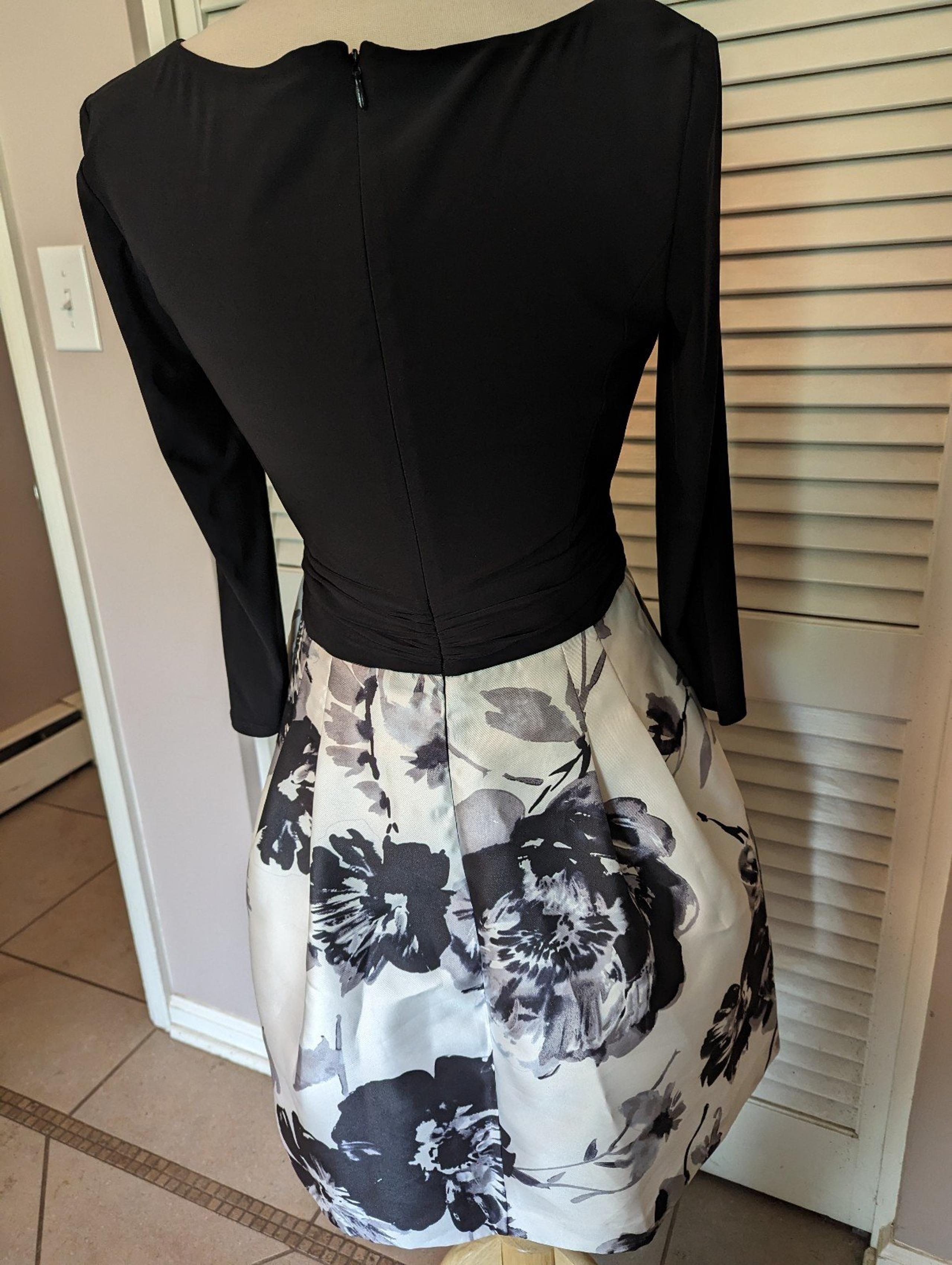 Black floral 3/4 sleeve scoop neck by American living size 6