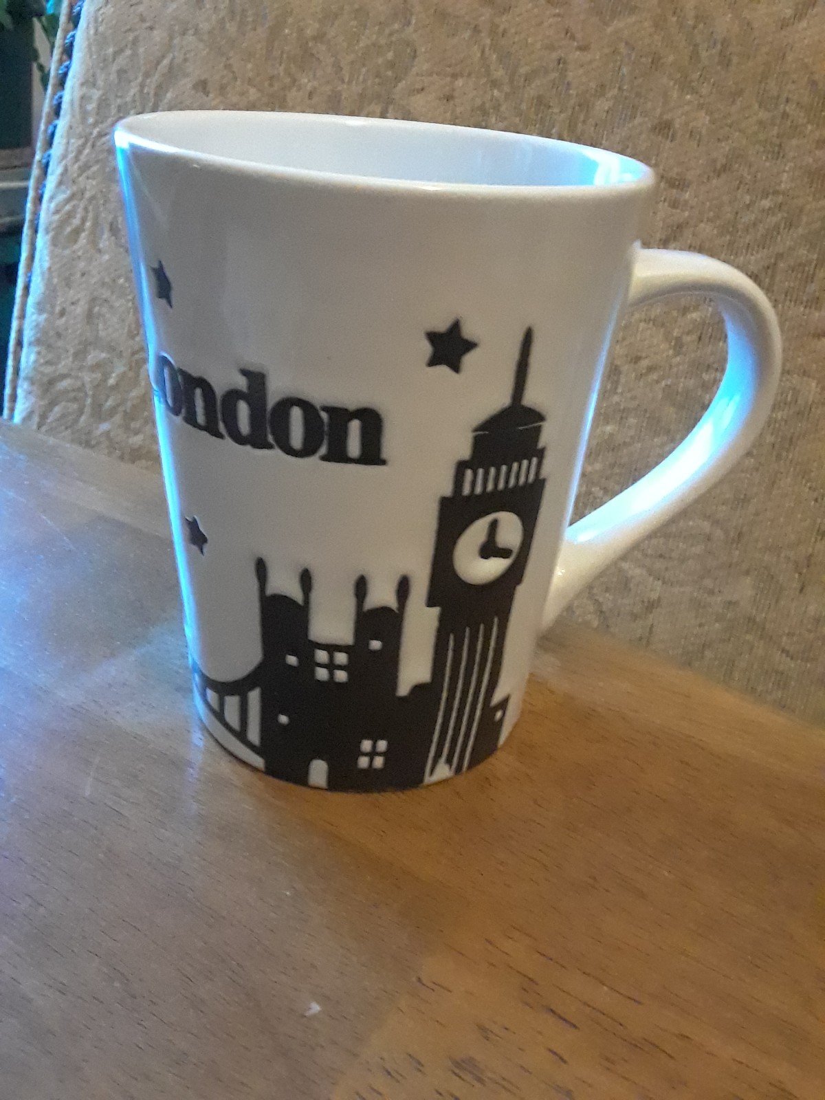 Coffee Mug. London detail. Great condition