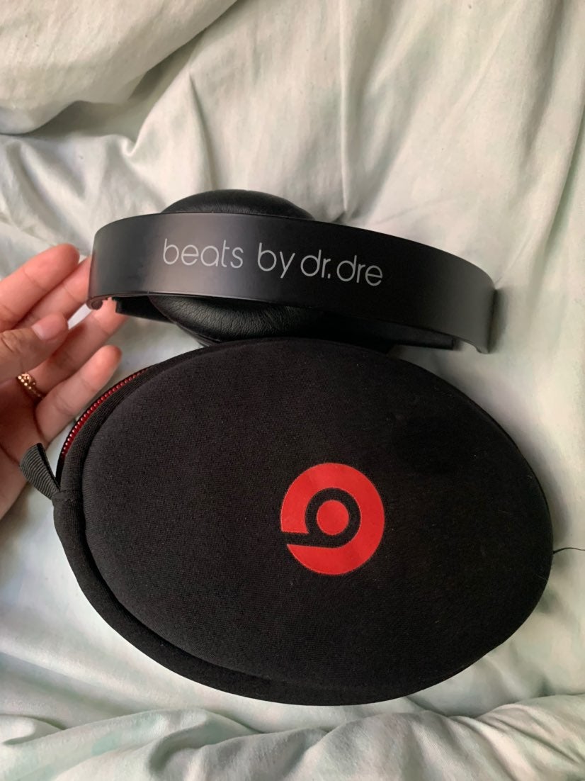 Beats by dr dre with wires