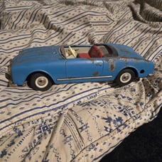 Vintage Schuco magico 2010 wind up car