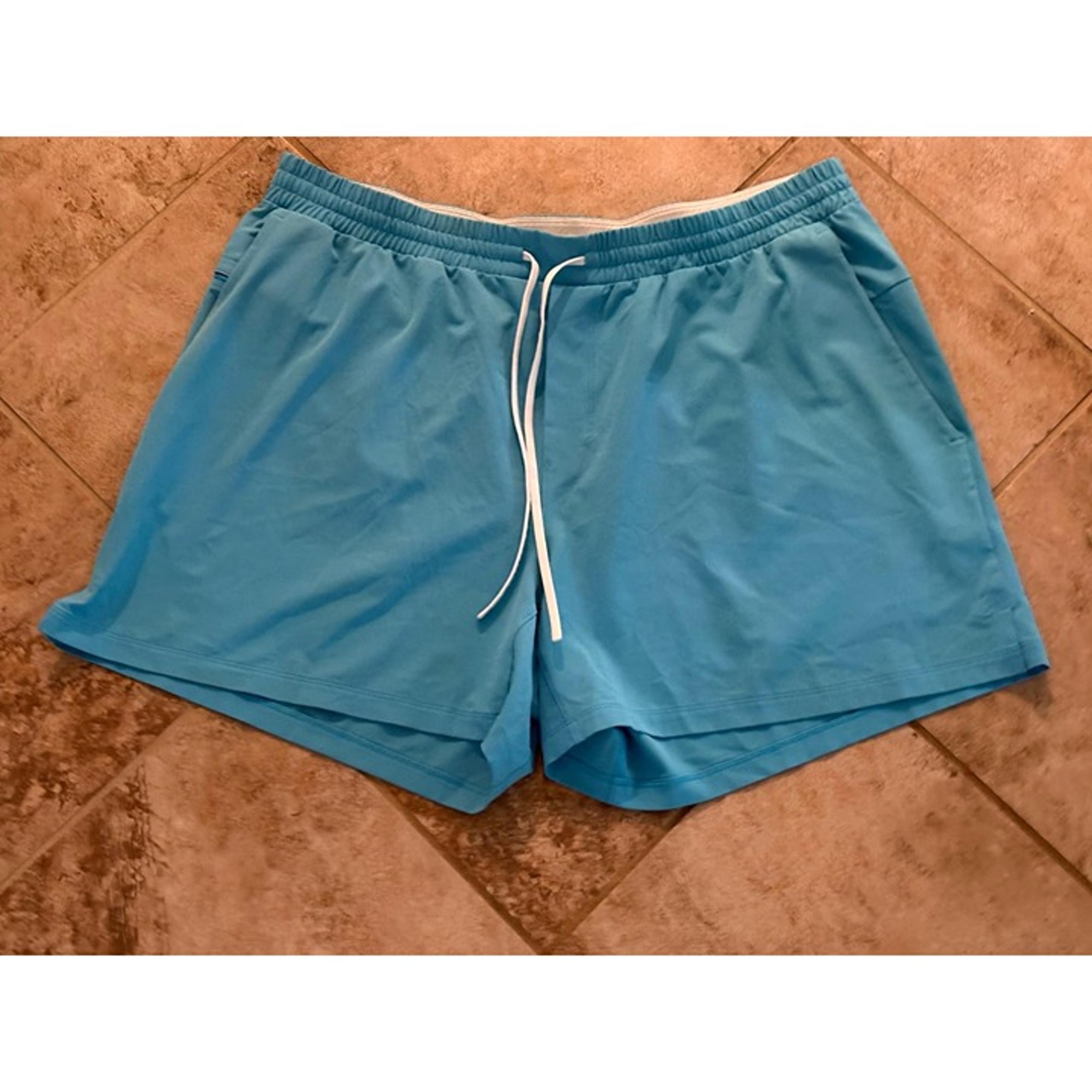 NWOT New Lululemon Mens Pool Swim Shorts 5" Linerless Sky Blue XXL
