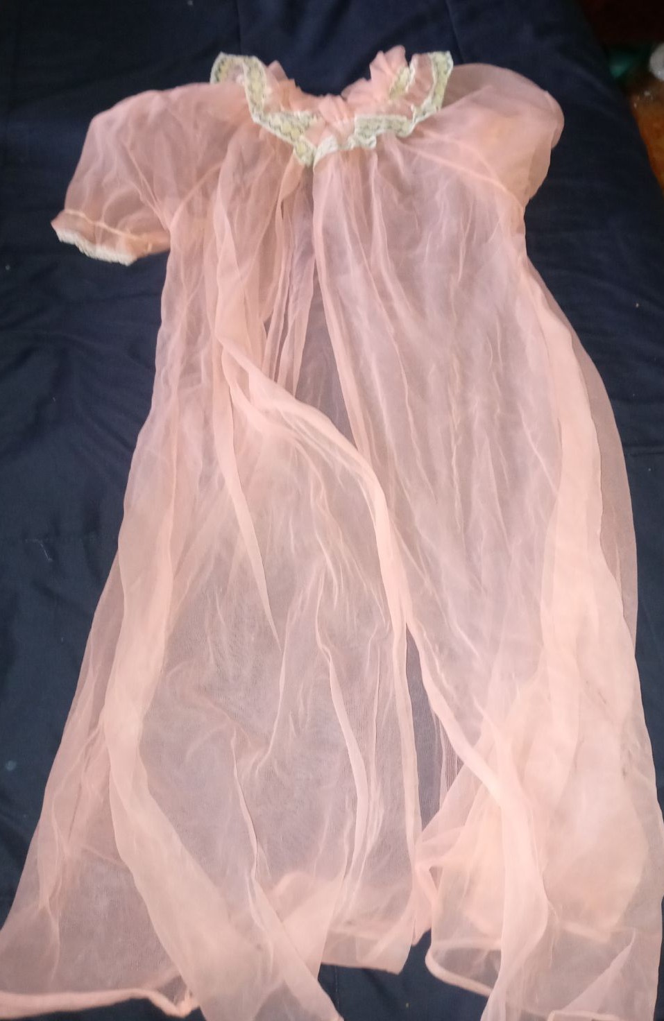 Vintage peach chiffon robe Large