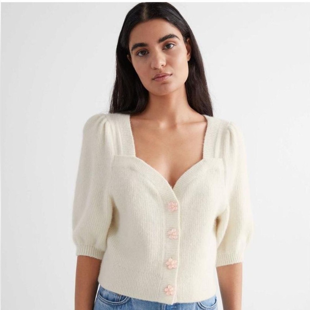 & Other Stories Women’s Puff Sleeve cardigan with pink buttons Size XS