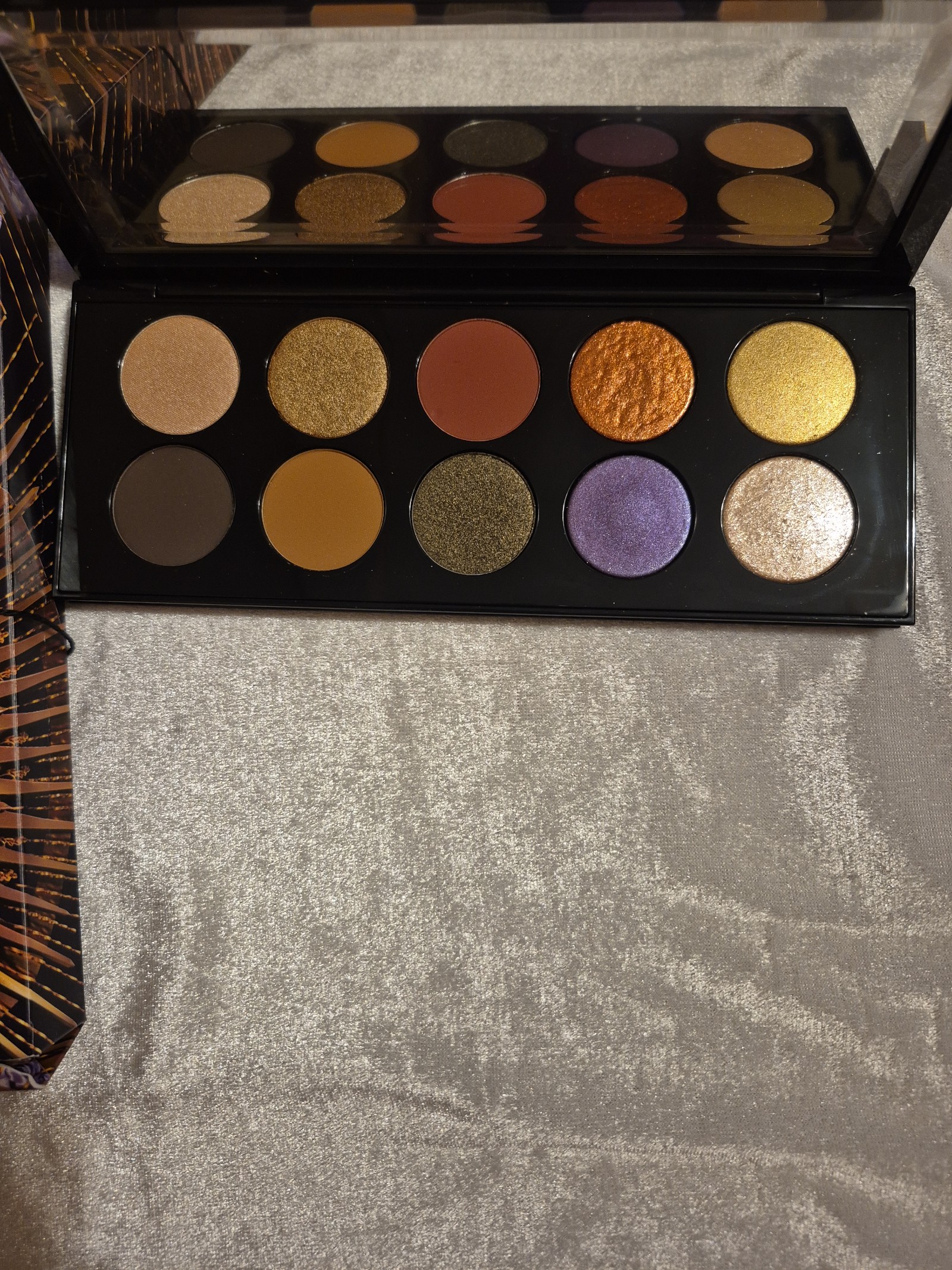 PAT MCGRATH LABS MOTHERSHIP VI MIDNIGHT SUN EYESHADOW PALETTE
