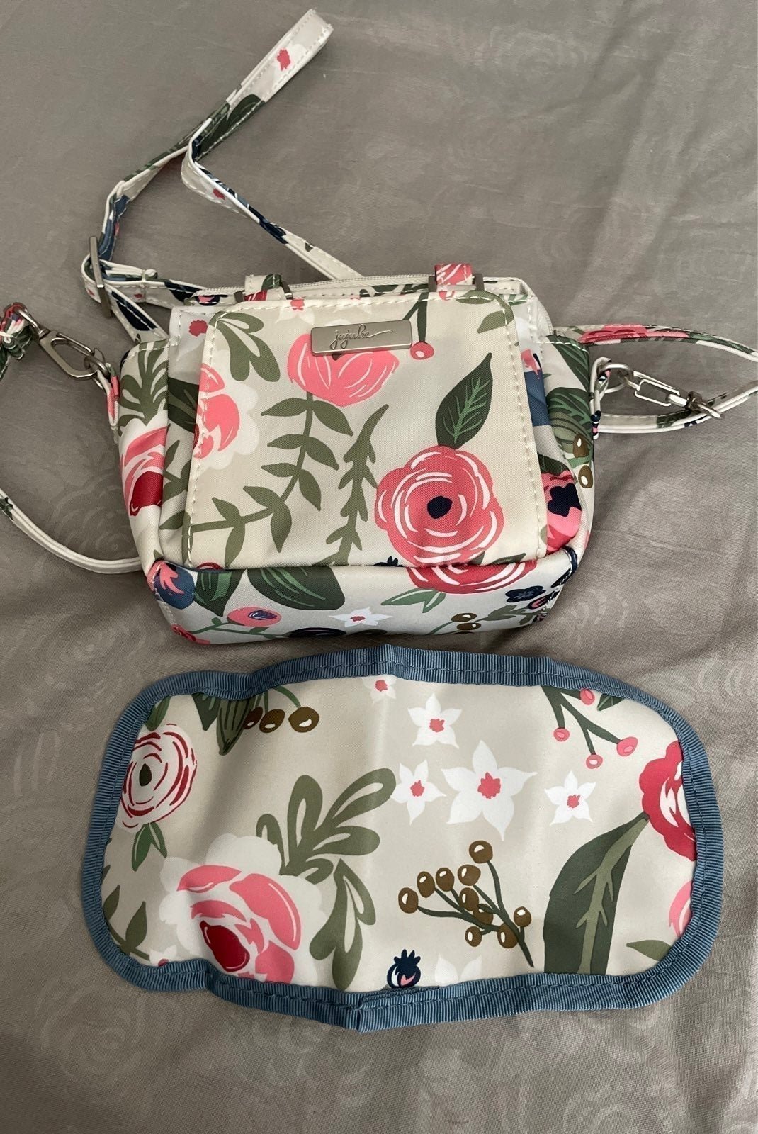 Jujube rosy posy itty bitty