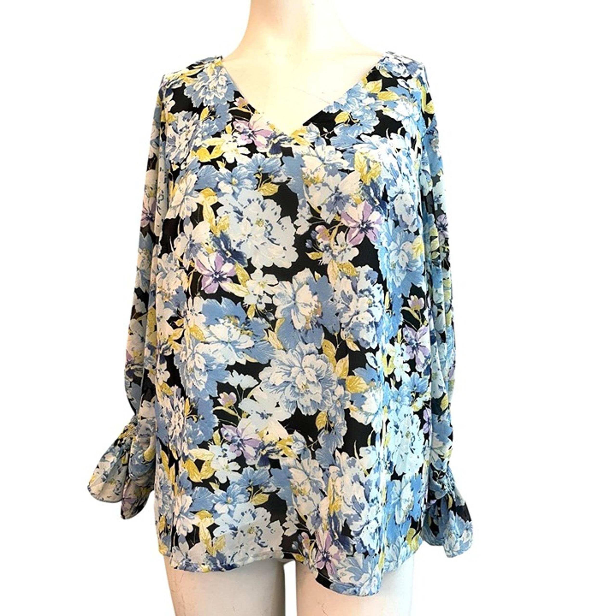 Vince Camuto Ladies Small Floral Blouse V Neck Long Sleeve New MSRP $79