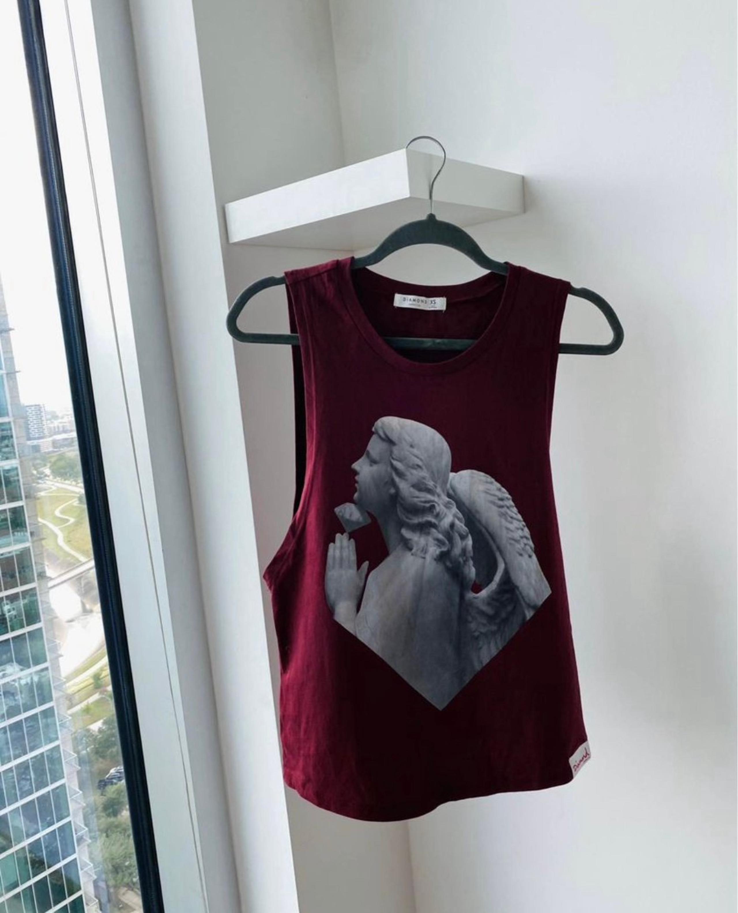 Diamond Supply Co. Graphic Angel Muscle Tee Top size Extra Small