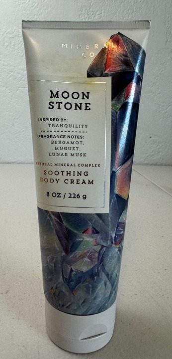 Bath & Body Works Moonstone Body Cream 8 OZ 226 g Rare