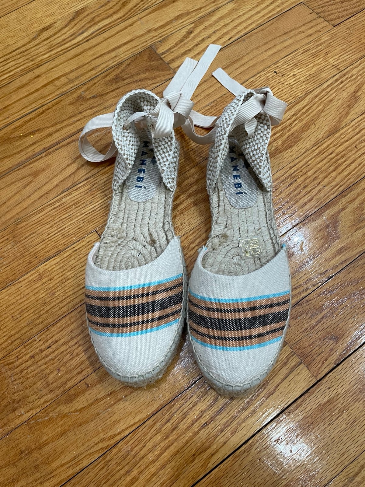 New without box, Manedi Women's Cream and Tan Espadrilles, size 37, worth 130