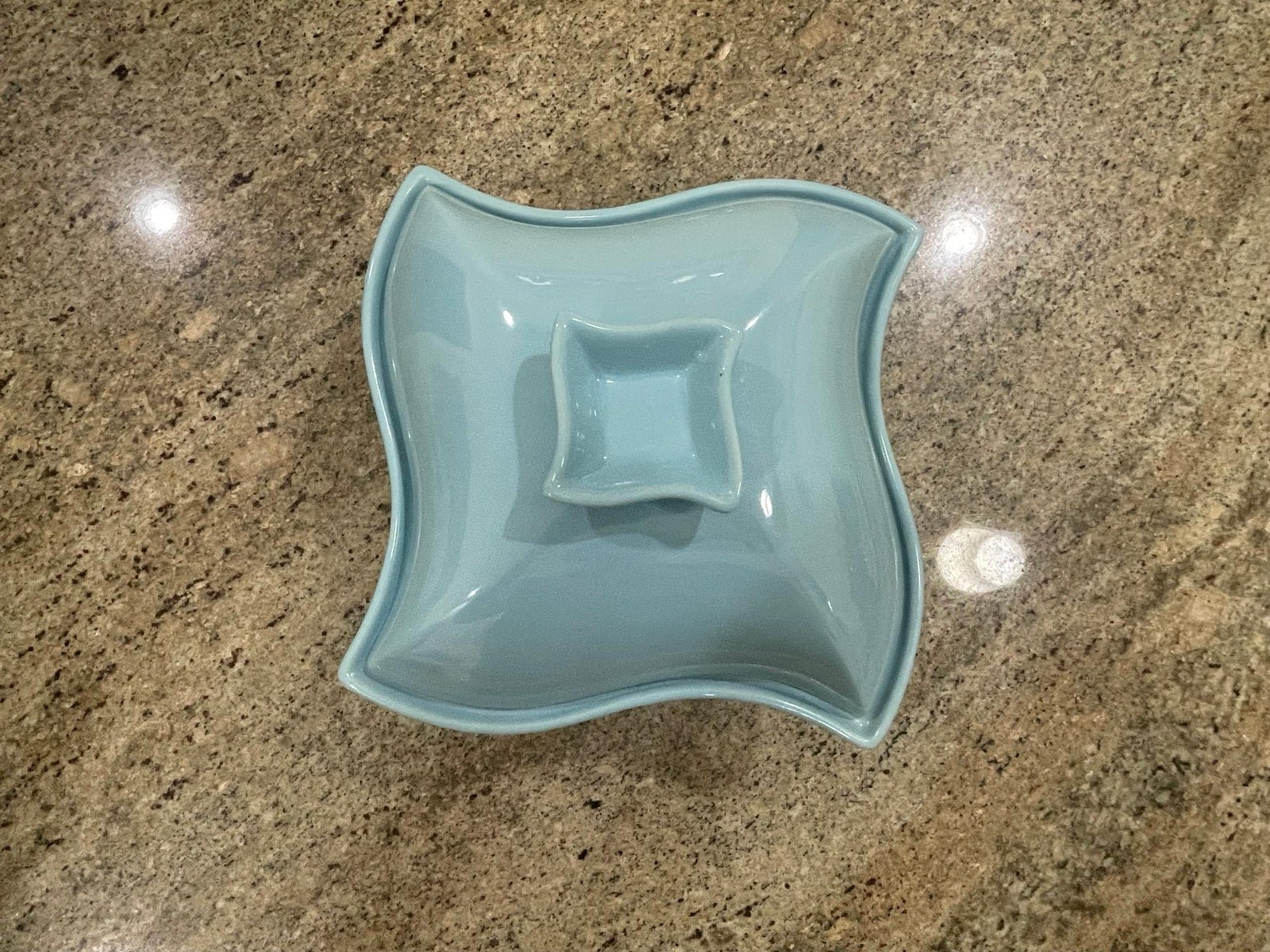 Godinger Sienna Blue Ceramic Covered Vegetable Casserole Dish vintage