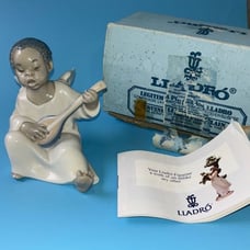 Lladro #4537 Angel Black Legacy Collection African Cherub Boy Playing A Mandolin