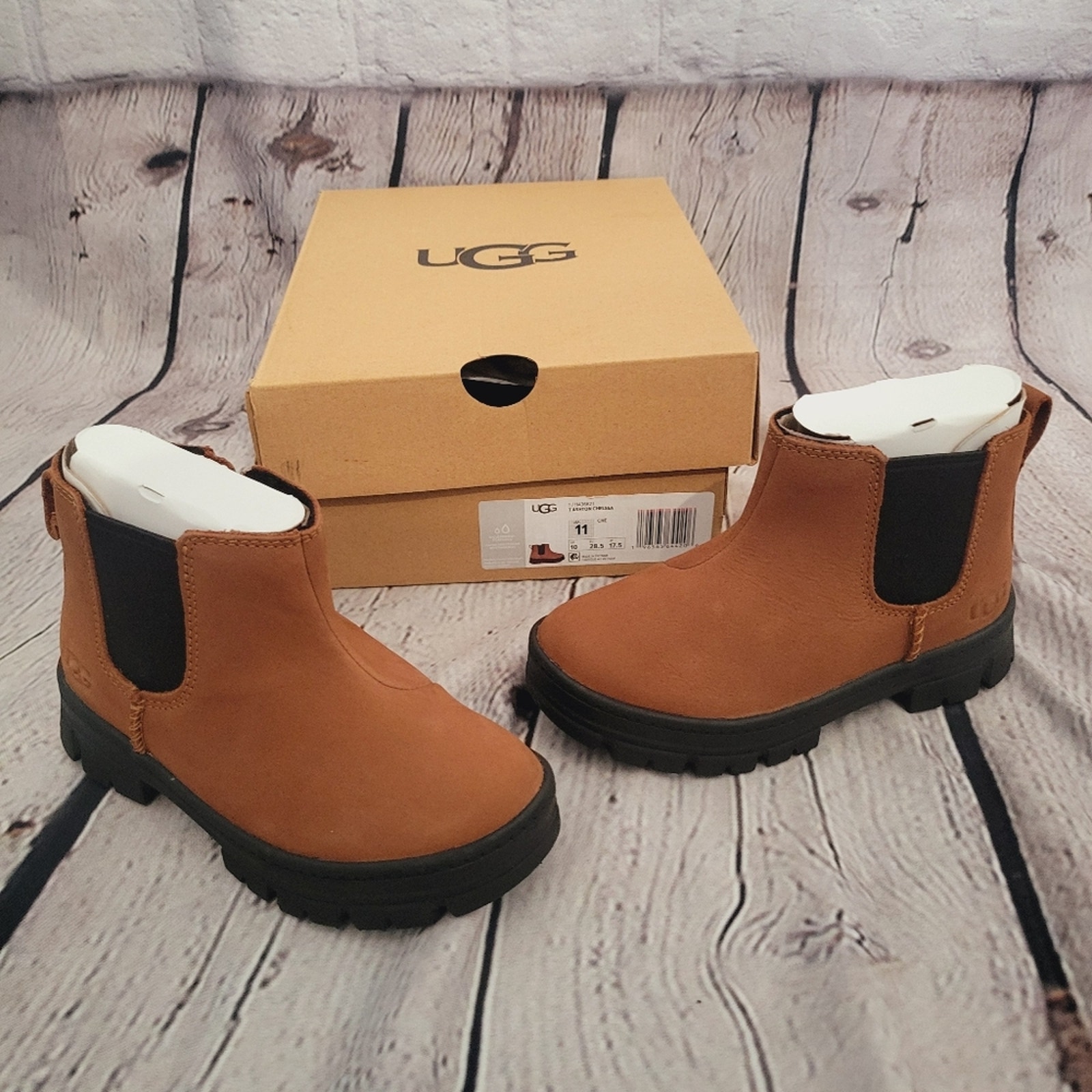 UGG Kids' Ashton Chelsea Boot Toddler Size 12c New in box