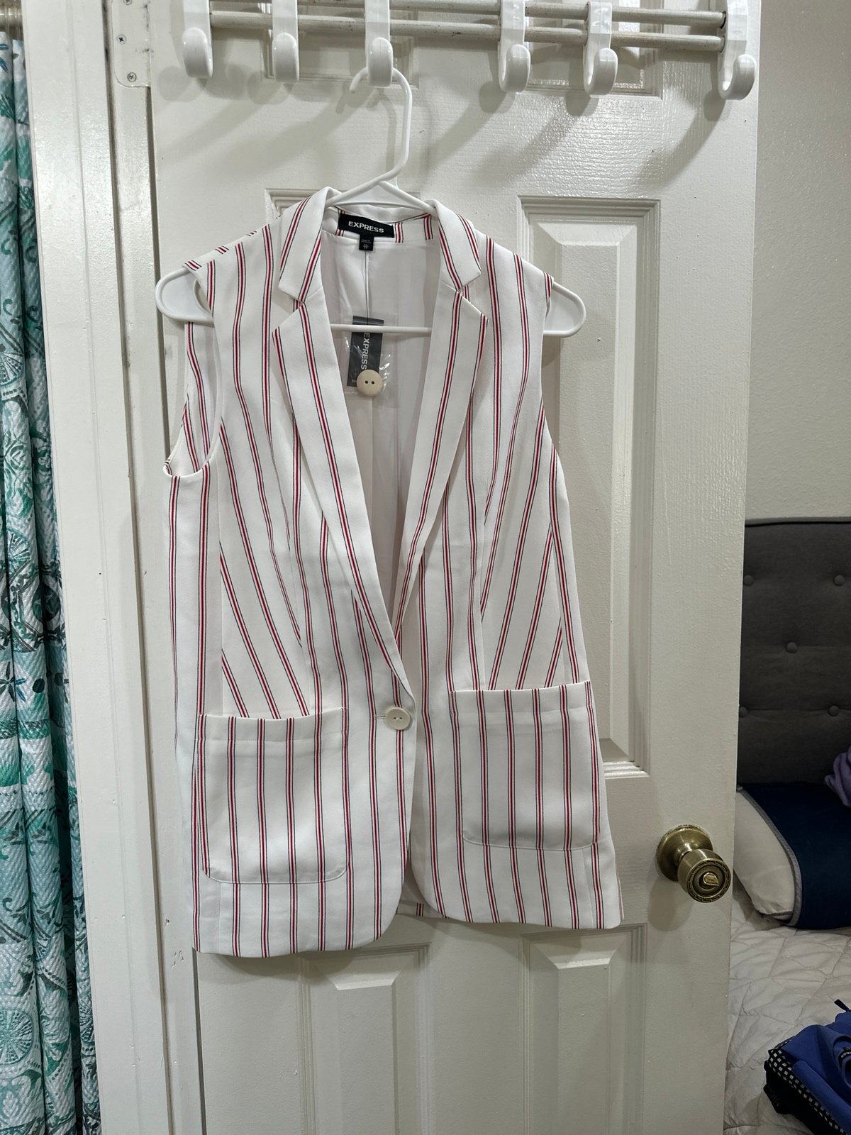 Express Vest with front Pockets